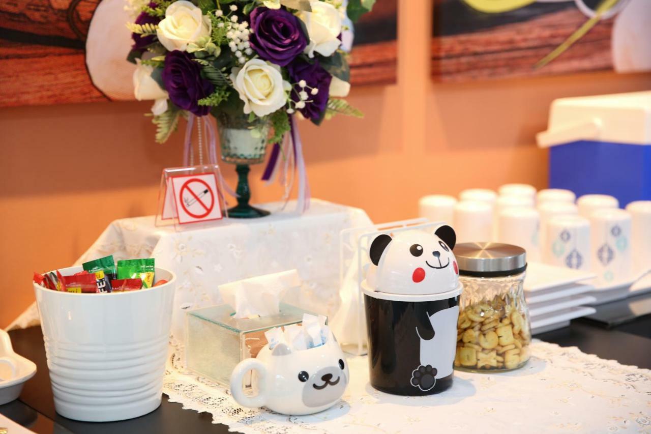 Lucky Panda Hotel Чіангмай Екстер'єр фото